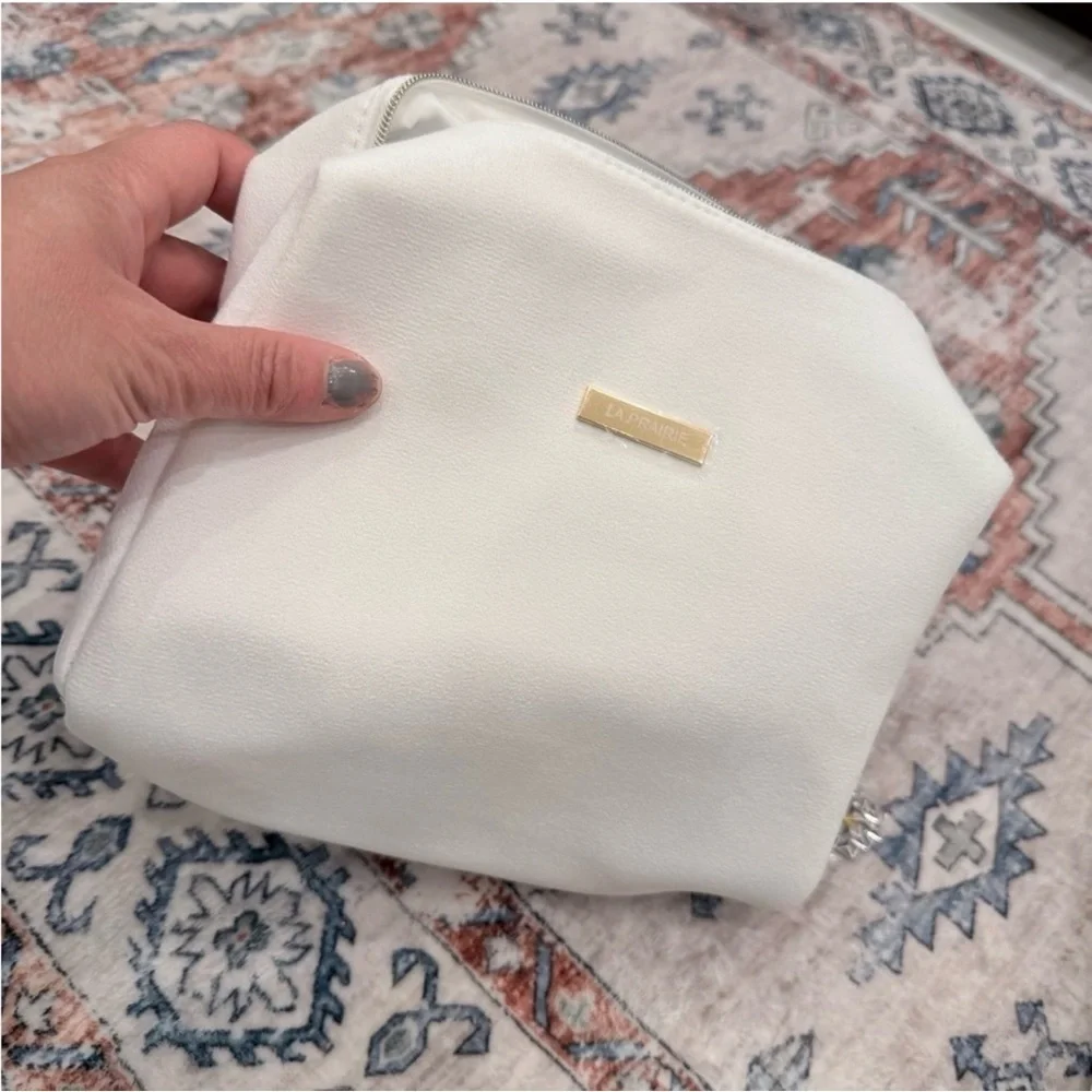 NIB La Prairie Luxurious Stationary set AND Bag